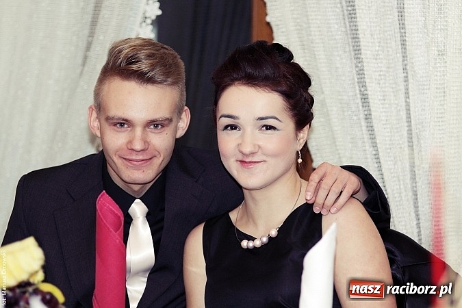 Zdjęcie w galerii na portalu naszraciborz.pl: Sportowcy z raciborskiego ZSOMS rozpoczęli tegoroczny sezon studniówek wiadomości z regionu