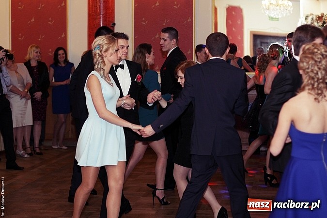 Zdjęcie w galerii na portalu naszraciborz.pl: Sportowcy z raciborskiego ZSOMS rozpoczęli tegoroczny sezon studniówek wiadomości z regionu