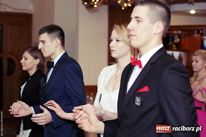 Zdjęcie w galerii na portalu naszraciborz.pl: Sportowcy z raciborskiego ZSOMS rozpoczęli tegoroczny sezon studniówek wiadomości z regionu