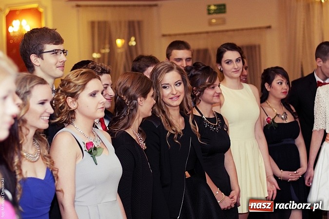 Zdjęcie w galerii na portalu naszraciborz.pl: Sportowcy z raciborskiego ZSOMS rozpoczęli tegoroczny sezon studniówek wiadomości z regionu