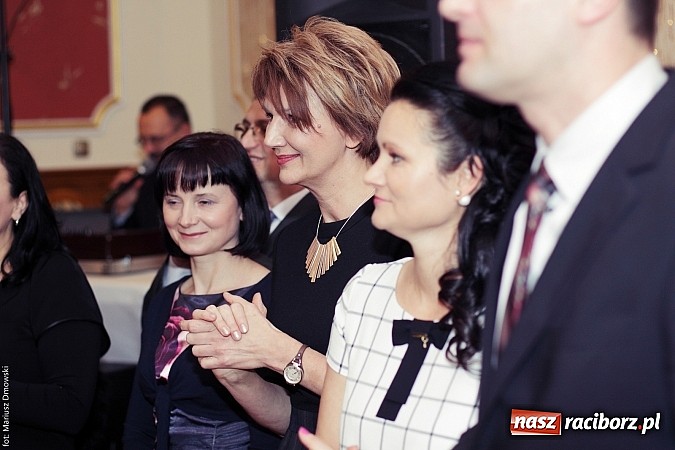 Zdjęcie w galerii na portalu naszraciborz.pl: Sportowcy z raciborskiego ZSOMS rozpoczęli tegoroczny sezon studniówek wiadomości z regionu