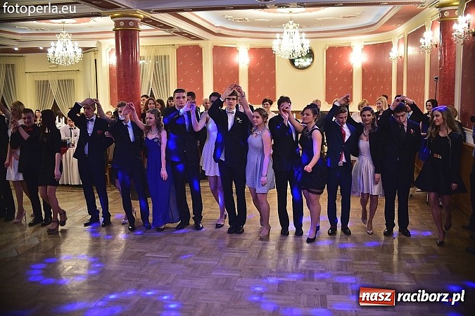 Zdjęcie w galerii na portalu naszraciborz.pl: Bal sportowców - fotorelacja i zdjęcia grupowe wiadomości z regionu