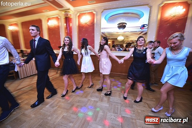 Zdjęcie w galerii na portalu naszraciborz.pl: Bal sportowców - fotorelacja i zdjęcia grupowe wiadomości z regionu