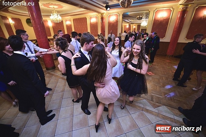 Zdjęcie w galerii na portalu naszraciborz.pl: Bal sportowców - fotorelacja i zdjęcia grupowe wiadomości z regionu