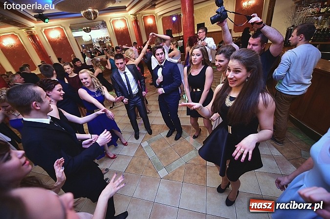 Zdjęcie w galerii na portalu naszraciborz.pl: Bal sportowców - fotorelacja i zdjęcia grupowe wiadomości z regionu