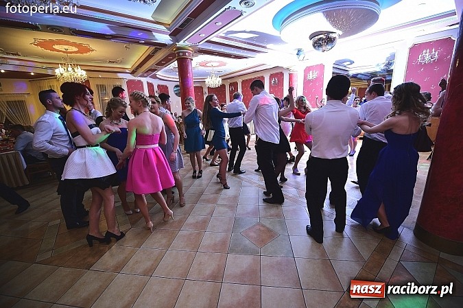 Zdjęcie w galerii na portalu naszraciborz.pl: Bal sportowców - fotorelacja i zdjęcia grupowe wiadomości z regionu