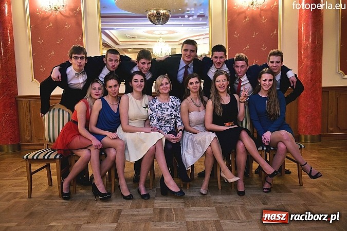 Zdjęcie w galerii na portalu naszraciborz.pl: Bal sportowców - fotorelacja i zdjęcia grupowe wiadomości z regionu