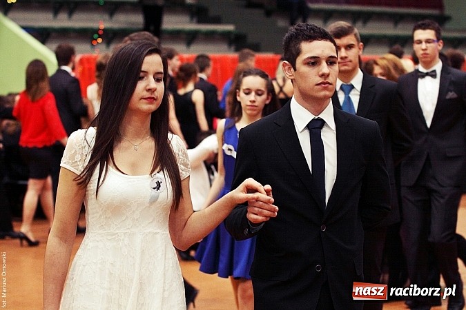 Zdjęcie w galerii na portalu naszraciborz.pl: Studniówka w Arenie Rafako. Tak się bawi I LO! wiadomości z regionu