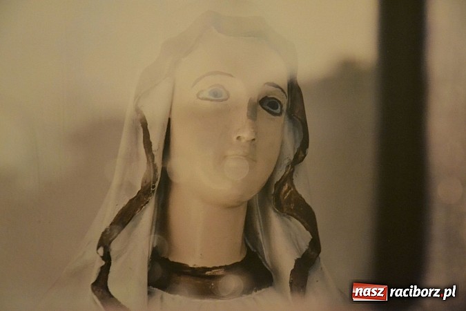 Zdjęcie w galerii na portalu naszraciborz.pl: Kapliczki wiejskie. Opowieść o cystersach i o Śląsku - wernisaż wystawy na zamku wiadomości z regionu