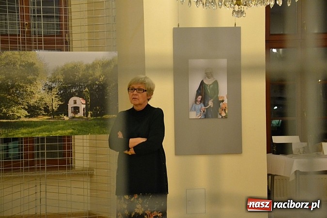 Zdjęcie w galerii na portalu naszraciborz.pl: Kapliczki wiejskie. Opowieść o cystersach i o Śląsku - wernisaż wystawy na zamku wiadomości z regionu