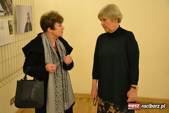 Zdjęcie w galerii na portalu naszraciborz.pl: Kapliczki wiejskie. Opowieść o cystersach i o Śląsku - wernisaż wystawy na zamku wiadomości z regionu