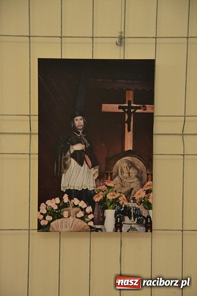 Zdjęcie w galerii na portalu naszraciborz.pl: Kapliczki wiejskie. Opowieść o cystersach i o Śląsku - wernisaż wystawy na zamku wiadomości z regionu