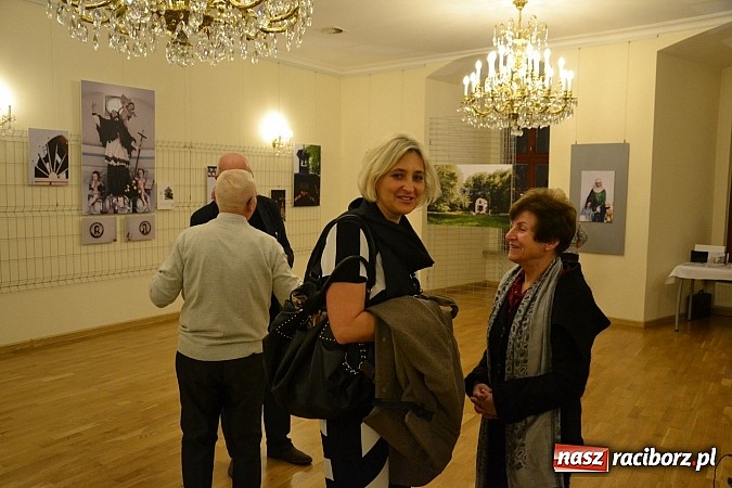 Zdjęcie w galerii na portalu naszraciborz.pl: Kapliczki wiejskie. Opowieść o cystersach i o Śląsku - wernisaż wystawy na zamku wiadomości z regionu