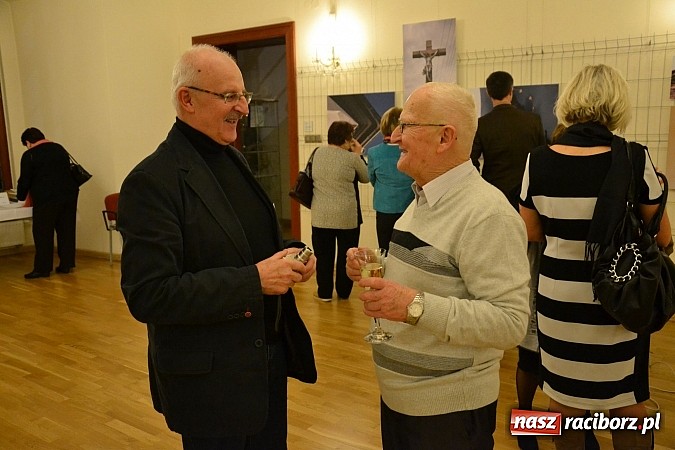 Zdjęcie w galerii na portalu naszraciborz.pl: Kapliczki wiejskie. Opowieść o cystersach i o Śląsku - wernisaż wystawy na zamku wiadomości z regionu