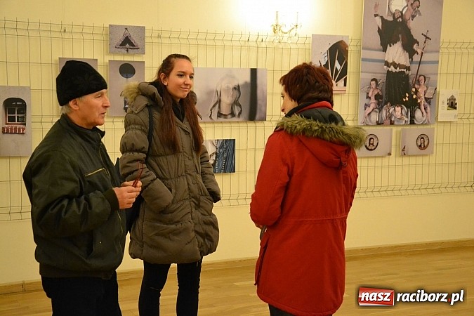 Zdjęcie w galerii na portalu naszraciborz.pl: Kapliczki wiejskie. Opowieść o cystersach i o Śląsku - wernisaż wystawy na zamku wiadomości z regionu