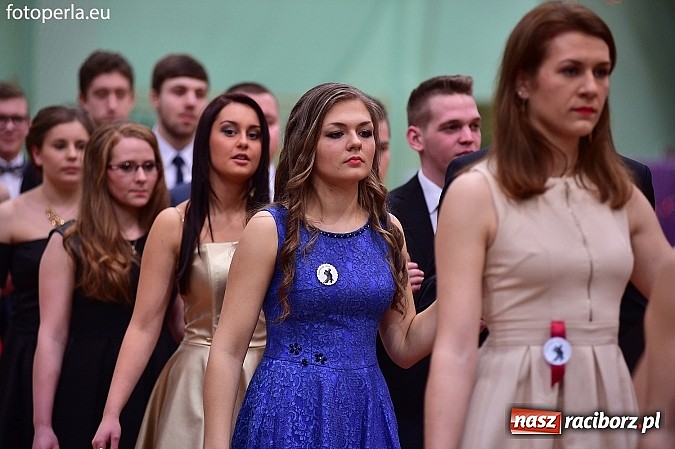 Zdjęcie w galerii na portalu naszraciborz.pl: Bal maturalny uczniów I LO i Liceum Plastycznego - fotoreportaż i zdjęcia grupowe wiadomości z regionu