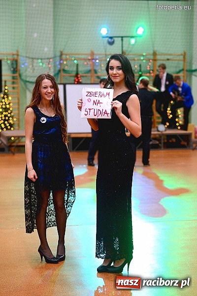 Zdjęcie w galerii na portalu naszraciborz.pl: Bal maturalny uczniów I LO i Liceum Plastycznego - fotoreportaż i zdjęcia grupowe wiadomości z regionu