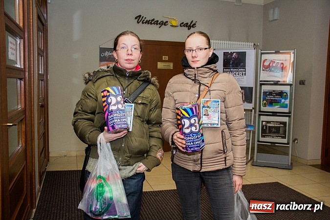 Zdjęcie w galerii na portalu naszraciborz.pl: Ponad setka wolontariuszy na ulicach Raciborza wiadomości z regionu
