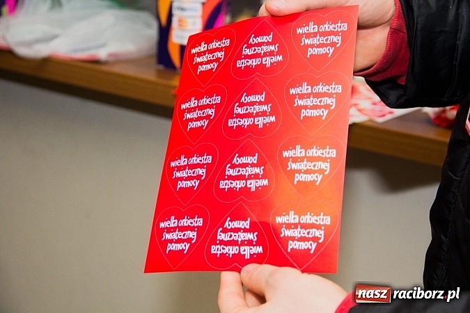 Zdjęcie w galerii na portalu naszraciborz.pl: Ponad setka wolontariuszy na ulicach Raciborza wiadomości z regionu
