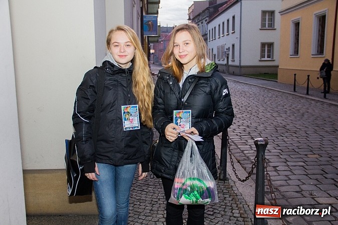 Zdjęcie w galerii na portalu naszraciborz.pl: Ponad setka wolontariuszy na ulicach Raciborza wiadomości z regionu