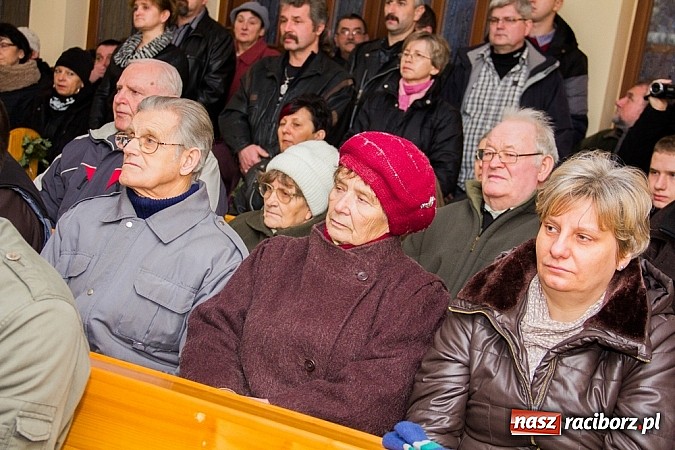 Zdjęcie w galerii na portalu naszraciborz.pl: Motocyklowe Kolędowanie przy Żłóbku wiadomości z regionu