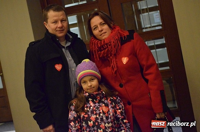 Zdjęcie w galerii na portalu naszraciborz.pl: Prawie 3 tys. zł z licytacji WOŚP w RCK  wiadomości z regionu