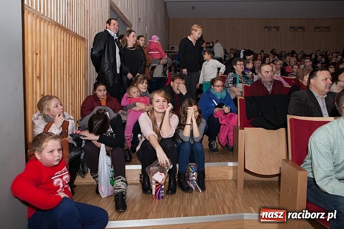 Zdjęcie w galerii na portalu naszraciborz.pl: W Kuźni Raciborskiej Wielka Orkiestra Świątecznej Pomocy zebrała ponad 19 tys. zł wiadomości z regionu