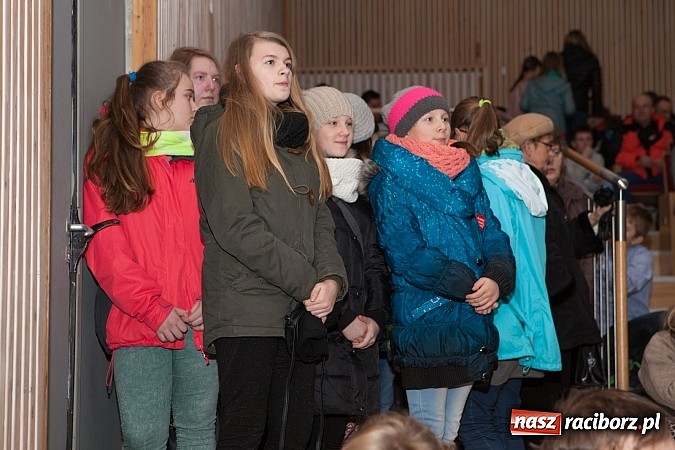 Zdjęcie w galerii na portalu naszraciborz.pl: W Kuźni Raciborskiej Wielka Orkiestra Świątecznej Pomocy zebrała ponad 19 tys. zł wiadomości z regionu