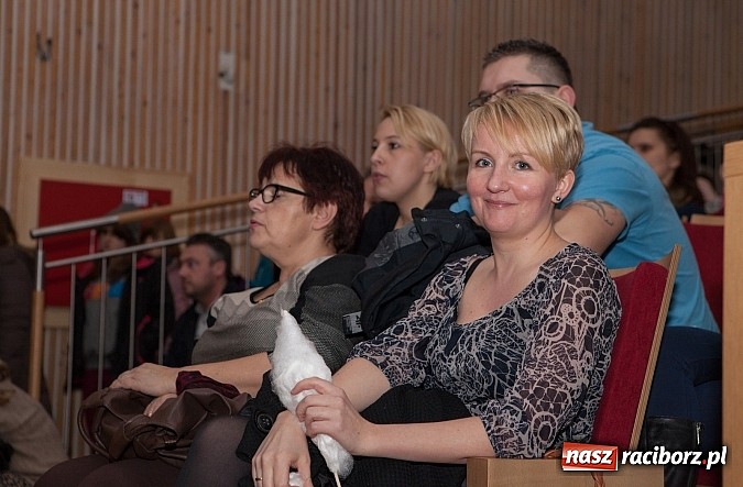 Zdjęcie w galerii na portalu naszraciborz.pl: W Kuźni Raciborskiej Wielka Orkiestra Świątecznej Pomocy zebrała ponad 19 tys. zł wiadomości z regionu