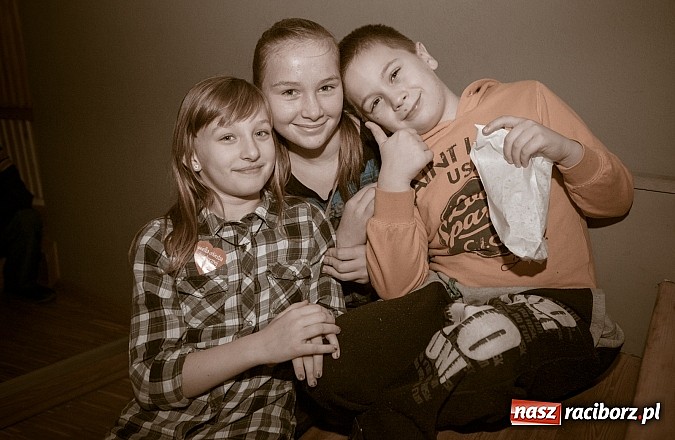 Zdjęcie w galerii na portalu naszraciborz.pl: W Kuźni Raciborskiej Wielka Orkiestra Świątecznej Pomocy zebrała ponad 19 tys. zł wiadomości z regionu