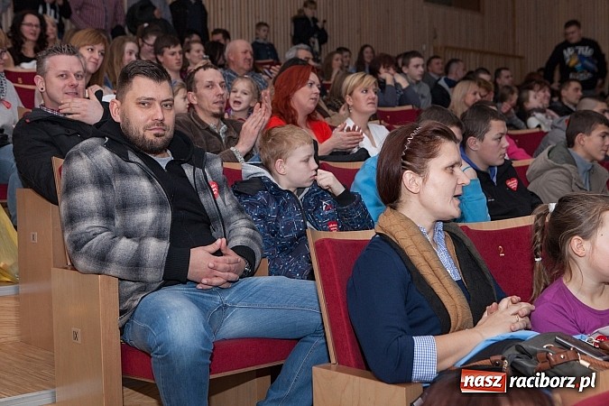 Zdjęcie w galerii na portalu naszraciborz.pl: W Kuźni Raciborskiej Wielka Orkiestra Świątecznej Pomocy zebrała ponad 19 tys. zł wiadomości z regionu