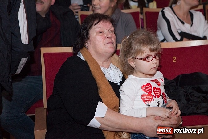 Zdjęcie w galerii na portalu naszraciborz.pl: W Kuźni Raciborskiej Wielka Orkiestra Świątecznej Pomocy zebrała ponad 19 tys. zł wiadomości z regionu