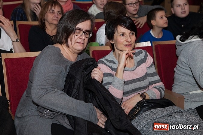 Zdjęcie w galerii na portalu naszraciborz.pl: W Kuźni Raciborskiej Wielka Orkiestra Świątecznej Pomocy zebrała ponad 19 tys. zł wiadomości z regionu