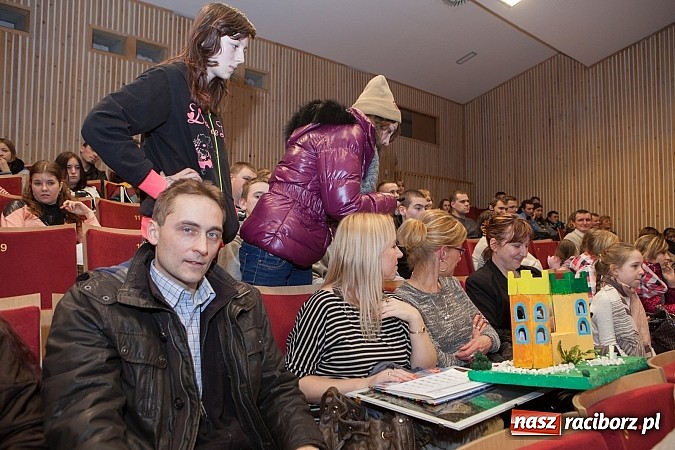Zdjęcie w galerii na portalu naszraciborz.pl: W Kuźni Raciborskiej Wielka Orkiestra Świątecznej Pomocy zebrała ponad 19 tys. zł wiadomości z regionu