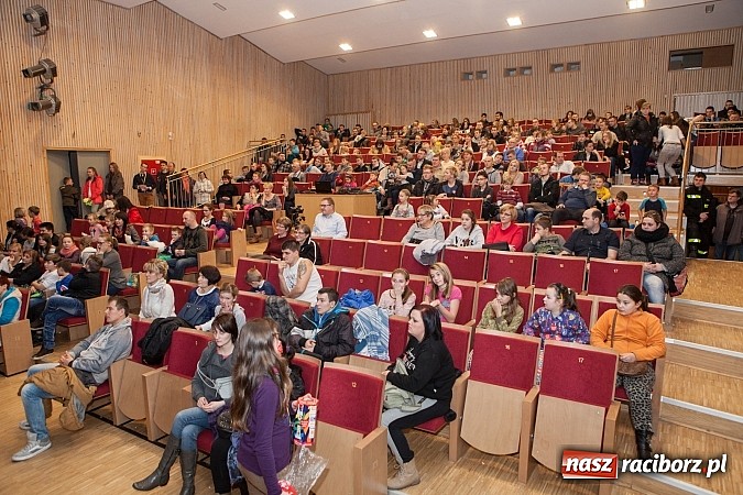 Zdjęcie w galerii na portalu naszraciborz.pl: W Kuźni Raciborskiej Wielka Orkiestra Świątecznej Pomocy zebrała ponad 19 tys. zł wiadomości z regionu