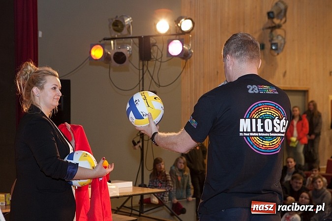 Zdjęcie w galerii na portalu naszraciborz.pl: W Kuźni Raciborskiej Wielka Orkiestra Świątecznej Pomocy zebrała ponad 19 tys. zł wiadomości z regionu