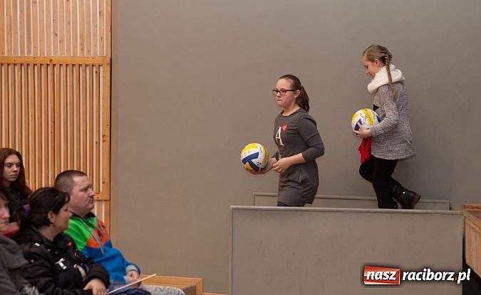 Zdjęcie w galerii na portalu naszraciborz.pl: W Kuźni Raciborskiej Wielka Orkiestra Świątecznej Pomocy zebrała ponad 19 tys. zł wiadomości z regionu