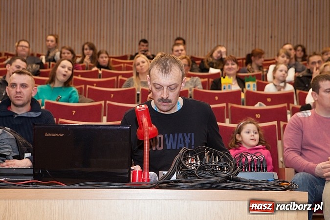 Zdjęcie w galerii na portalu naszraciborz.pl: W Kuźni Raciborskiej Wielka Orkiestra Świątecznej Pomocy zebrała ponad 19 tys. zł wiadomości z regionu