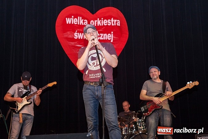 Zdjęcie w galerii na portalu naszraciborz.pl: W Kuźni Raciborskiej Wielka Orkiestra Świątecznej Pomocy zebrała ponad 19 tys. zł wiadomości z regionu