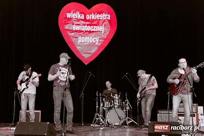 Zdjęcie w galerii na portalu naszraciborz.pl: W Kuźni Raciborskiej Wielka Orkiestra Świątecznej Pomocy zebrała ponad 19 tys. zł wiadomości z regionu