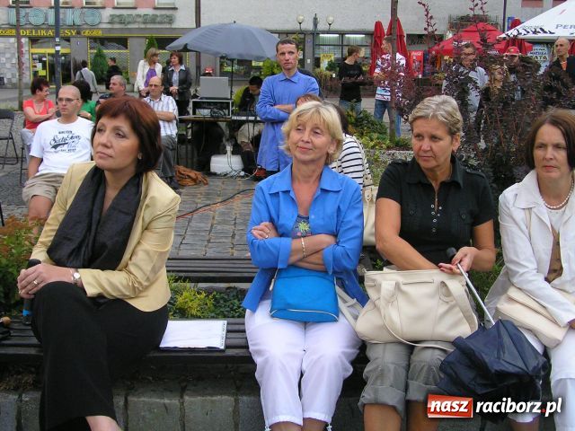 Zdjęcie w galerii na portalu naszraciborz.pl: Niedzielne popołudnie z MIRAŻEM wiadomości z regionu