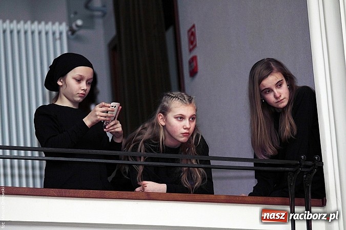 Zdjęcie w galerii na portalu naszraciborz.pl: Perspektywa, Pompa Band i Skaza, czyli 23. finał WOŚP na scenie RCK wiadomości z regionu