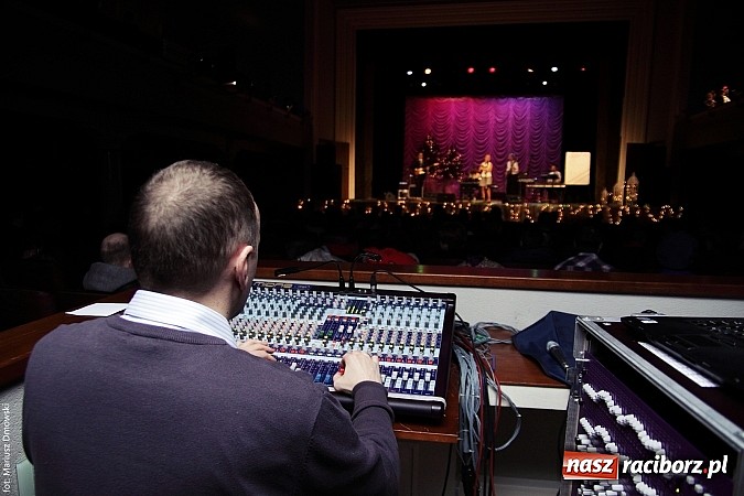 Zdjęcie w galerii na portalu naszraciborz.pl: Perspektywa, Pompa Band i Skaza, czyli 23. finał WOŚP na scenie RCK wiadomości z regionu