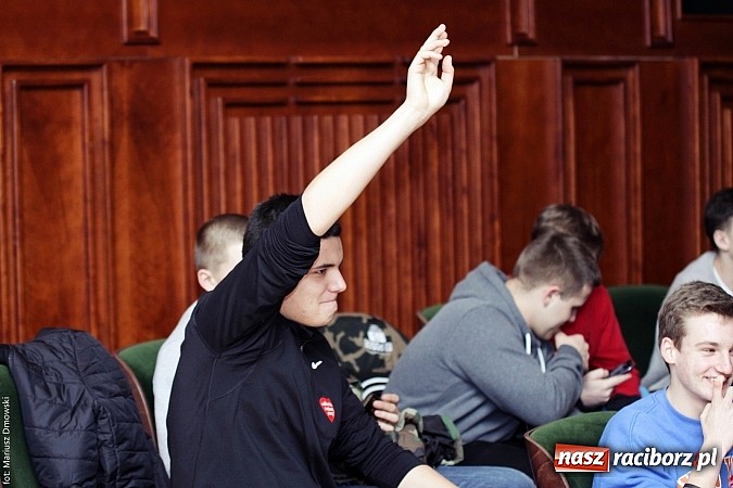 Zdjęcie w galerii na portalu naszraciborz.pl: Perspektywa, Pompa Band i Skaza, czyli 23. finał WOŚP na scenie RCK wiadomości z regionu