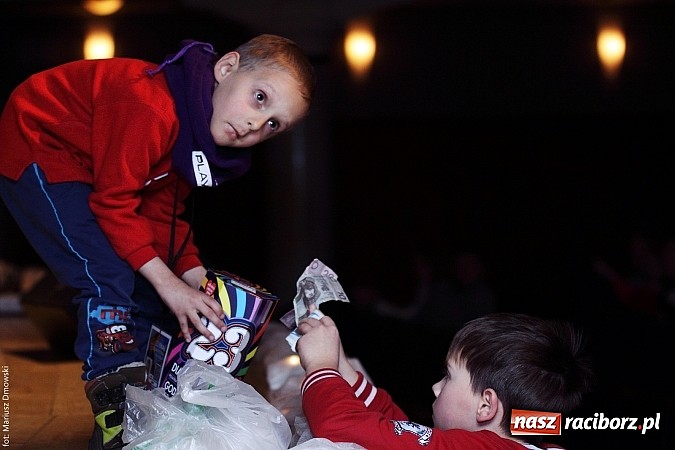 Zdjęcie w galerii na portalu naszraciborz.pl: Perspektywa, Pompa Band i Skaza, czyli 23. finał WOŚP na scenie RCK wiadomości z regionu