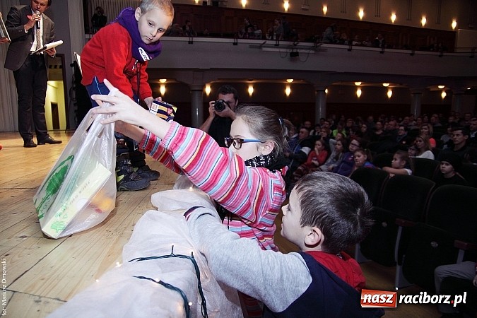 Zdjęcie w galerii na portalu naszraciborz.pl: Perspektywa, Pompa Band i Skaza, czyli 23. finał WOŚP na scenie RCK wiadomości z regionu