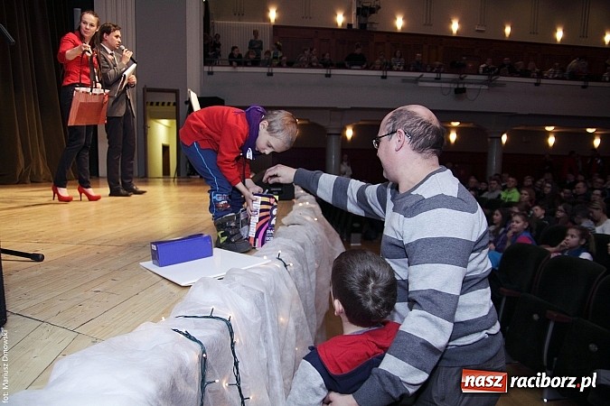 Zdjęcie w galerii na portalu naszraciborz.pl: Perspektywa, Pompa Band i Skaza, czyli 23. finał WOŚP na scenie RCK wiadomości z regionu