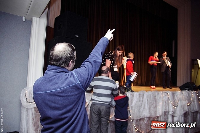 Zdjęcie w galerii na portalu naszraciborz.pl: Perspektywa, Pompa Band i Skaza, czyli 23. finał WOŚP na scenie RCK wiadomości z regionu