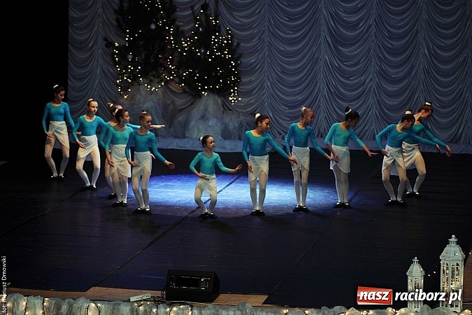 Zdjęcie w galerii na portalu naszraciborz.pl: Perspektywa, Pompa Band i Skaza, czyli 23. finał WOŚP na scenie RCK wiadomości z regionu