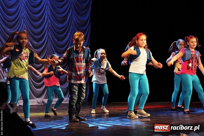 Zdjęcie w galerii na portalu naszraciborz.pl: Perspektywa, Pompa Band i Skaza, czyli 23. finał WOŚP na scenie RCK wiadomości z regionu